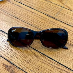 Rayban sunglasses, never worn!